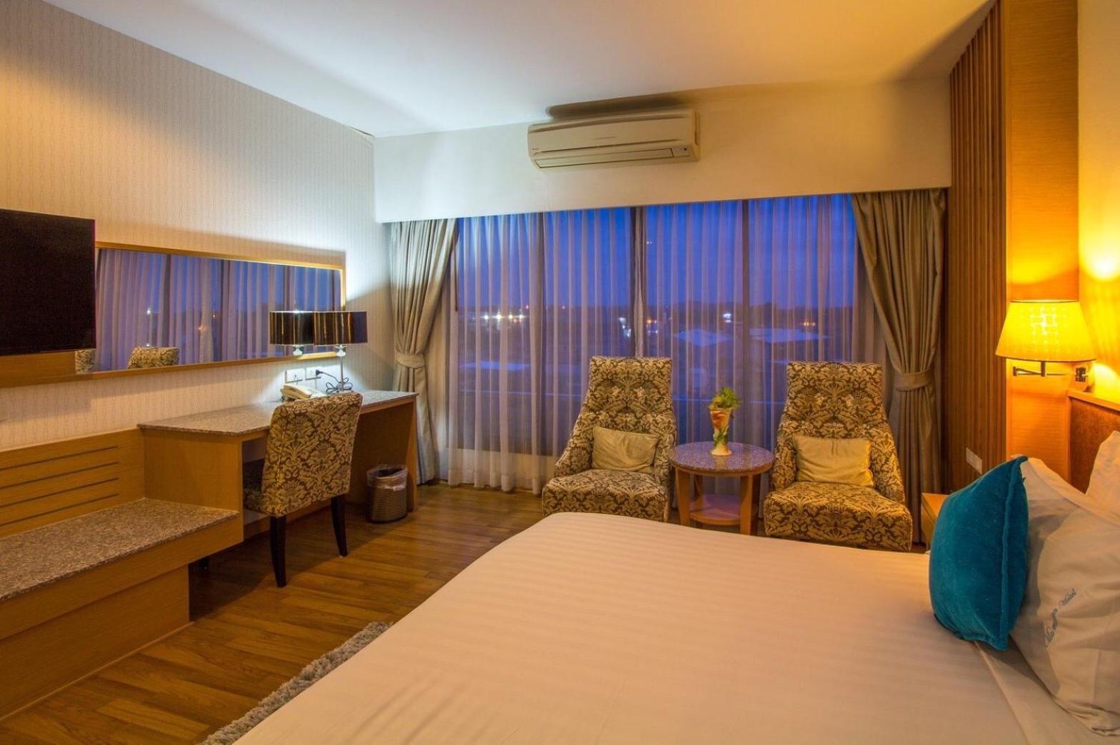 Mamaison Hotel Buriram Buitenkant foto