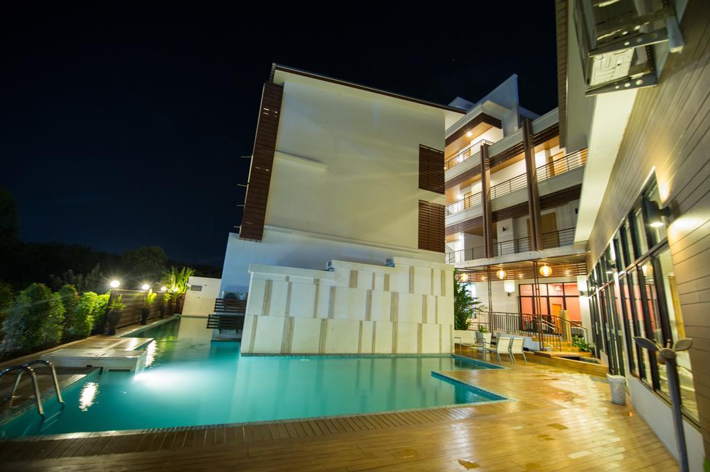 Mamaison Hotel Buriram Buitenkant foto