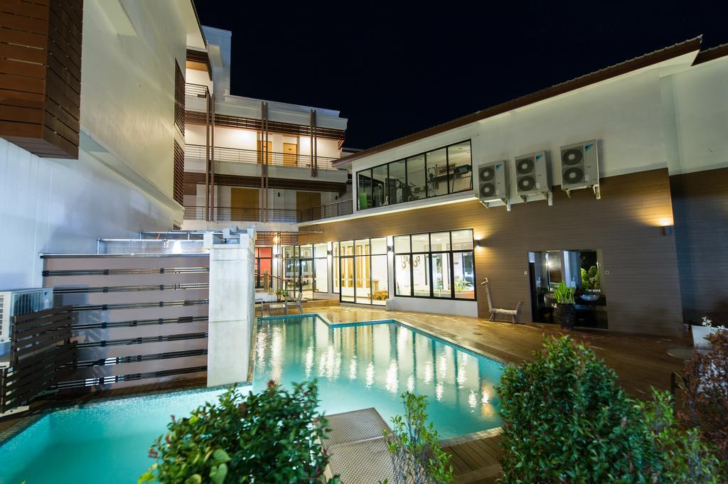Mamaison Hotel Buriram Buitenkant foto