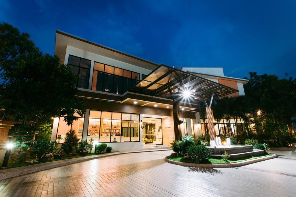 Mamaison Hotel Buriram Buitenkant foto