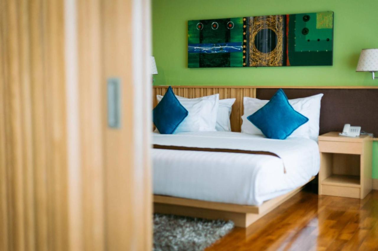 Mamaison Hotel Buriram Buitenkant foto